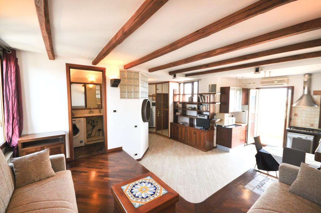 شقة Penthouse With View روما المظهر الخارجي الصورة
