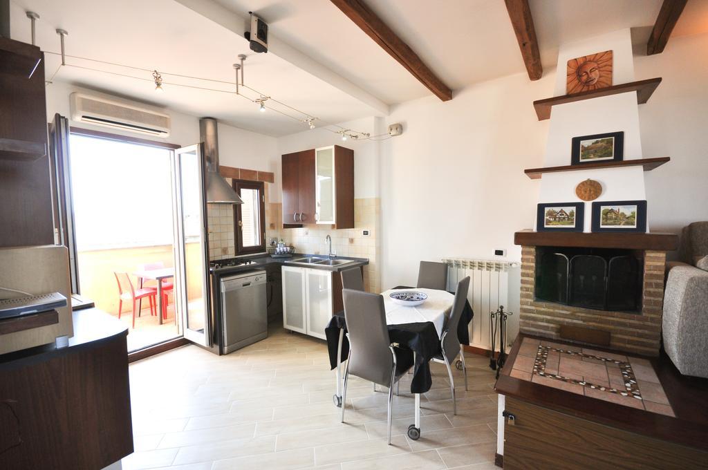 شقة Penthouse With View روما المظهر الخارجي الصورة
